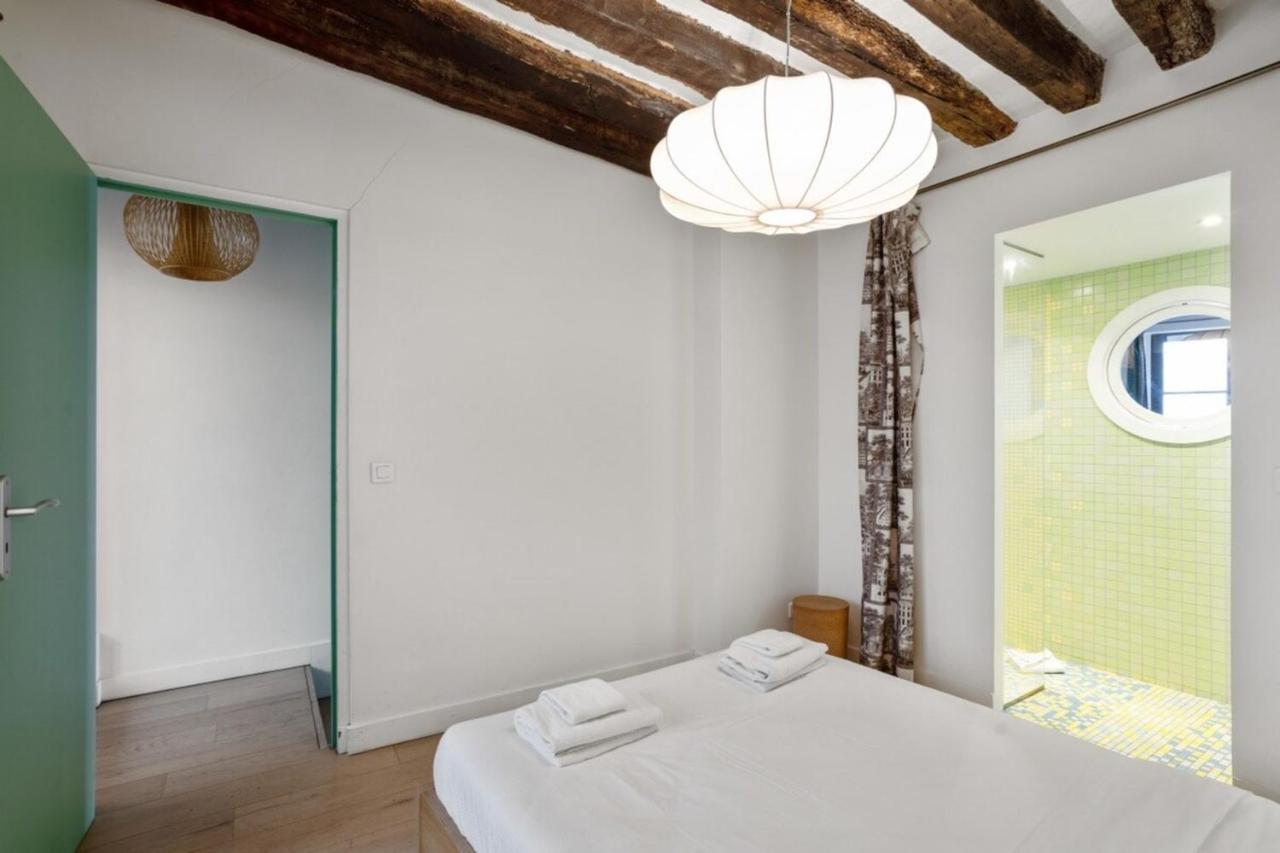 Parisian With Terrace In Saint Michel-notre Dame Appartement